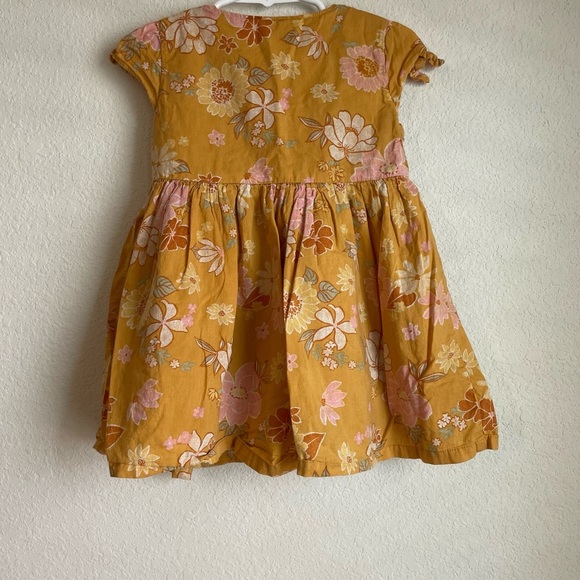 OshKosh B'gosh girls floral Yellow and Pink Flutter Sleeve Sundress size 2T - Picture 3 of 6